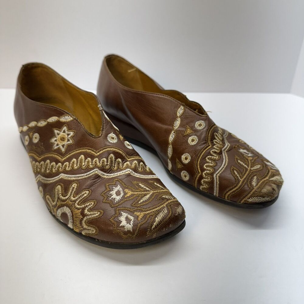 Hispanitas Shoes Women's Size 37 Brown Slip on Embroidered Leather Loafers